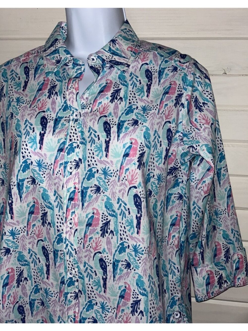 Foxcroft Sz 2 Parrot Paradise Blouse Tunic Wrinkle Free 3/4 Sleeves Cotton EUC